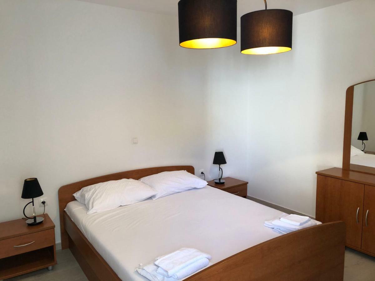 Adriatic House Apartment Novalja Bagian luar foto