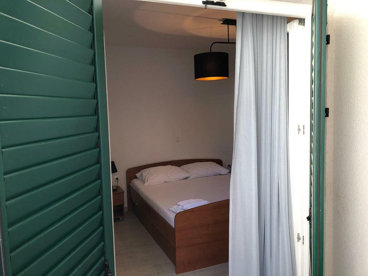 Adriatic House Apartment Novalja Bagian luar foto